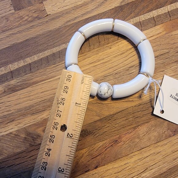 Meghan Browne Style Harry White Resin Beaded Chunky Stretch Bracelet - Picture 10 of 11